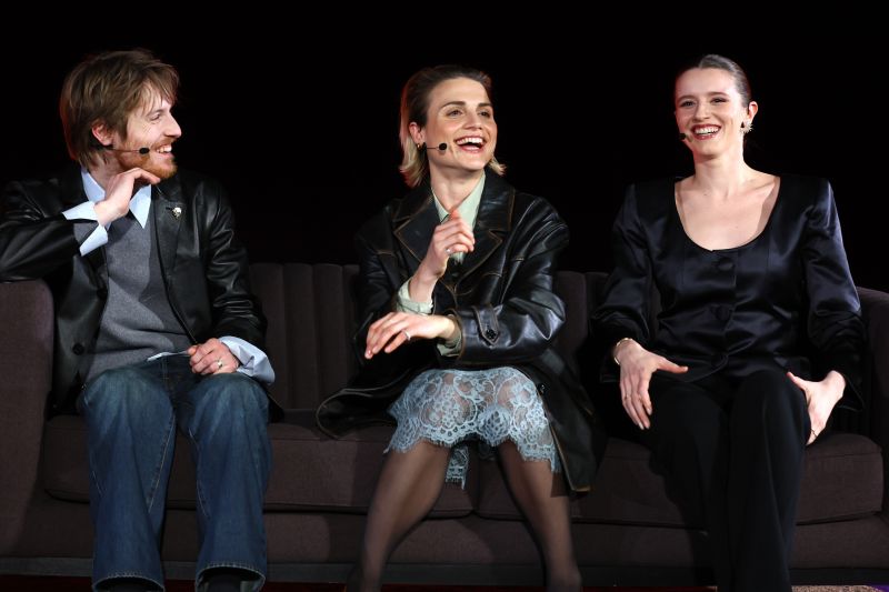 Click to view full size image
==============
01.jpg 01.jpg