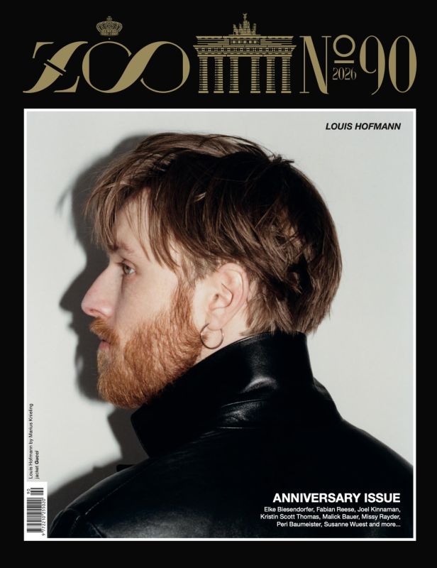 zoomag26_01.jpg